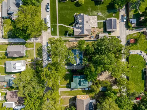 View/Area - 418 Cedar St, Centralia, IL 62801 photo 9 of 11