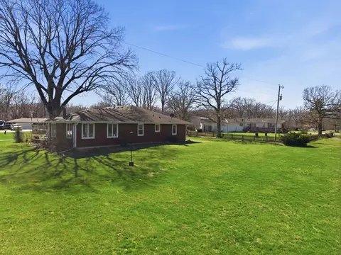 Exterior - 2594 E 1069th Rd, Ottawa, IL 61350 photo 6 of 6