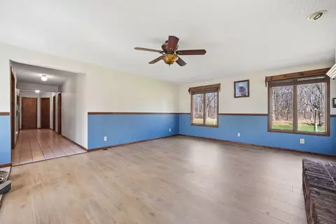 Living - 2594 E 1069th Rd, Ottawa, IL 61350 photo 8 of 8