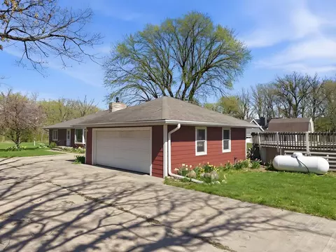 Exterior - 2594 E 1069th Rd, Ottawa, IL 61350 photo 3 of 6