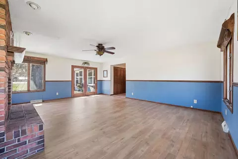 Living - 2594 E 1069th Rd, Ottawa, IL 61350 photo 7 of 8