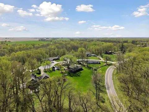 View/Area - 2594 E 1069th Rd, Ottawa, IL 61350 photo 3 of 4
