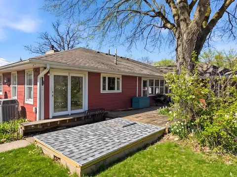 Exterior - 2594 E 1069th Rd, Ottawa, IL 61350 photo 5 of 6