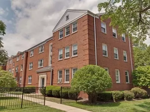 510 Bonnie Brae Pl #K3, River Forest, IL 60305