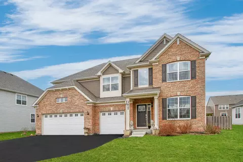 3617 Emerald Rd, Elgin, IL 60124