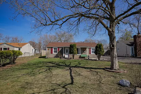 1232 Lebanon St, Montgomery, IL 60538
