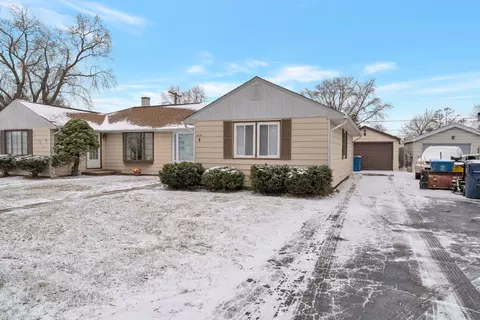 4515 W 88th St, Hometown, IL 60456