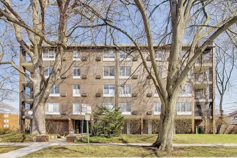 2324 Central St #2B, Evanston, IL 60201