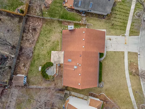 2176 Jordan Ln, Elgin, IL 60123 photo 34