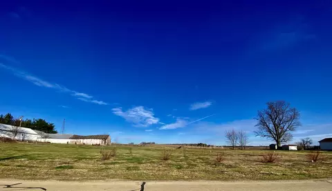 301 S Maple St, Wyanet, IL 61379