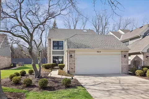 2612 Ashley Woods Dr, Westchester, IL 60154