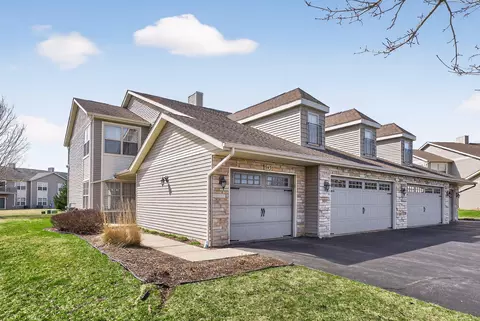 941 Arvle Cir #941, Sycamore, IL 60178
