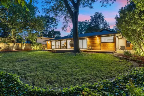 Exterior - 623 Echo Ln, Glenview, IL 60025 photo 6 of 15