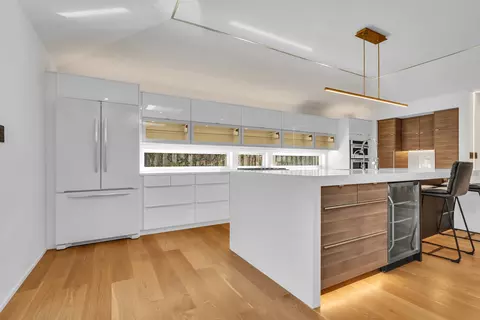 Kitchen - 623 Echo Ln, Glenview, IL 60025 photo 5 of 5