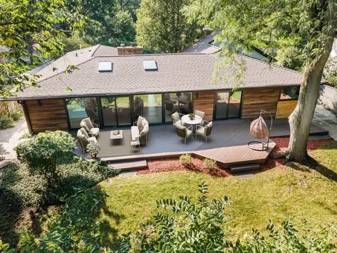 Exterior - 623 Echo Ln, Glenview, IL 60025 photo 3 of 15