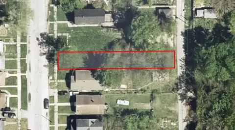 15229 Lexington Ave, Harvey, IL 60426