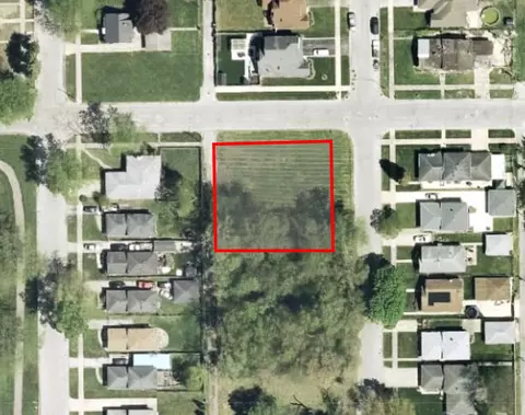 16000 Marshfield Ave, Harvey, IL 60426