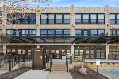 1151 W 15th St #340, Chicago, IL 60608