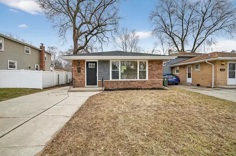 515 W 146 St, Dolton, IL 60419