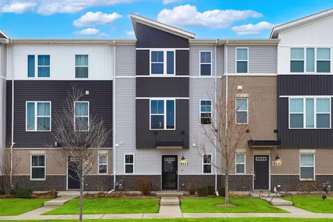 4213 Calder Ln, Aurora, IL 60504