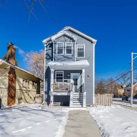 2701 Noyes St, Evanston, IL 60201