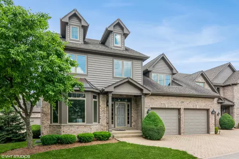 1803 Rizzi Ln, Bartlett, IL 60103