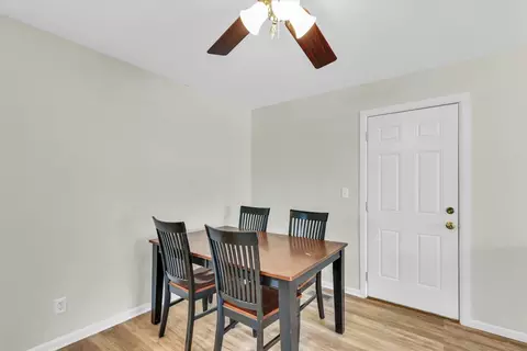 Dining - 2705 Willowpark Dr, Champaign, IL 61821 photo 2 of 3