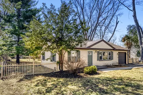 Other - 3 Sunset Ln, Algonquin, IL 60102 photo 1 of 5