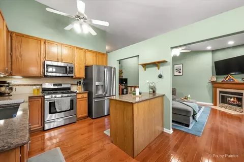 Kitchen - 23138 Judith Ct, Plainfield, IL 60586 photo 2 of 2