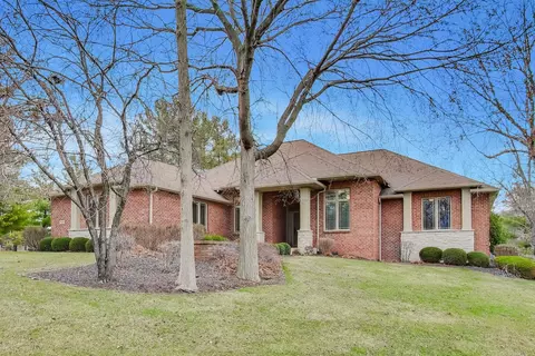 7391 Timber Ridge Rd, Roscoe, IL 61073