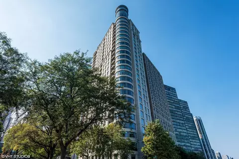 840 N Lake Shore Dr #1802, Chicago, IL 60611