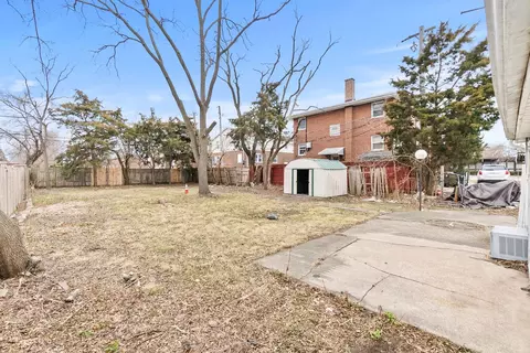 Exterior - 7911 45th St, Lyons, IL 60534 photo 1 of 3