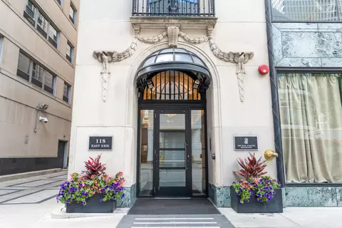 118 Erie St #27G, Chicago, IL 60611