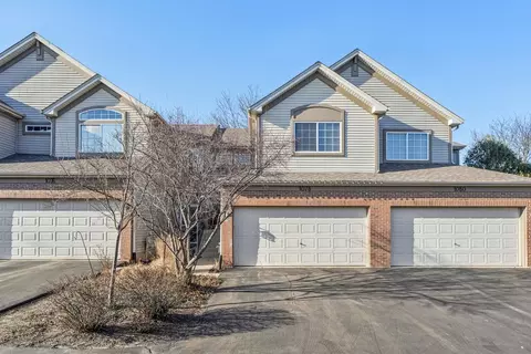 1078 Parkhill Cir #1078, Aurora, IL 60502