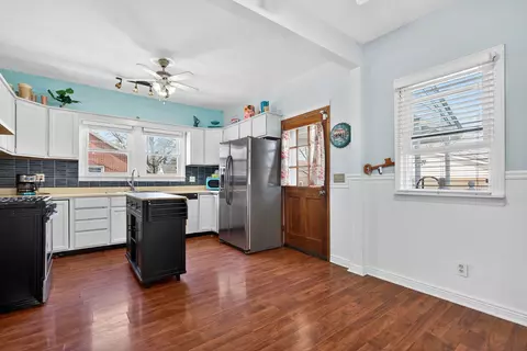 Kitchen - 206 W Delaware St, Dwight, IL 60420 photo 6 of 6
