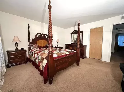 Bedroom - 752 S Parkside Dr, Round Lake, IL 60073 photo 1 of 7