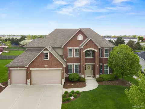 304 Amston Ct, Oswego, IL 60543