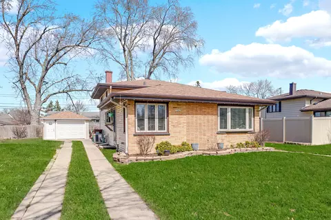 7306 Dorothy Ln, Tinley Park, IL 60477