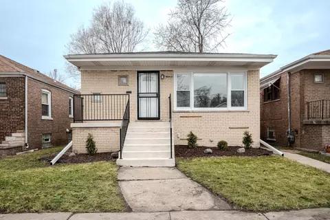 9042 S Dobson Ave, Chicago, IL 60619