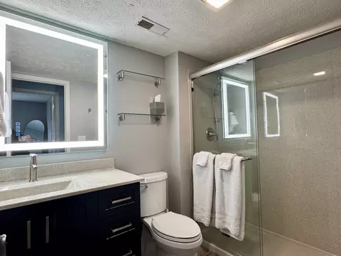 Bath - 2723 Arrowhead Dr, Bloomington, IL 61704 photo 5 of 5