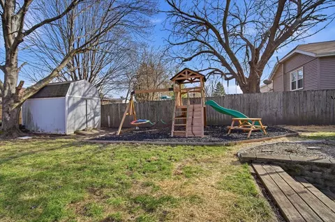 Exterior - 308 Columbia Dr, Normal, IL 61761 photo 7 of 8