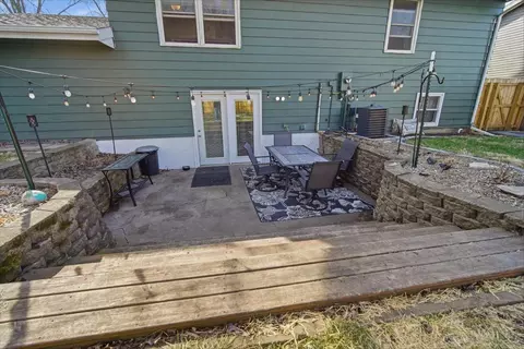 Exterior - 308 Columbia Dr, Normal, IL 61761 photo 3 of 8