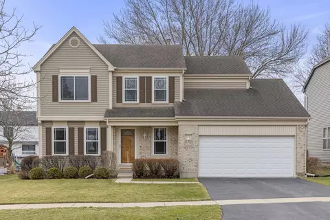 1337 Regent Dr, Mundelein, IL 60060