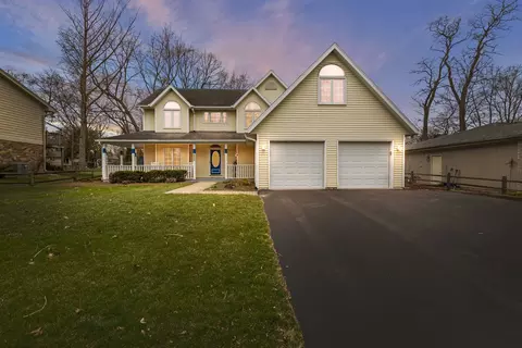 520 Birchwood Rd, Frankfort, IL 60423
