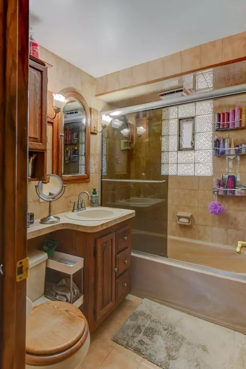 Bath - 507 Richton Rd, Steger, IL 60475 photo 1 of 1