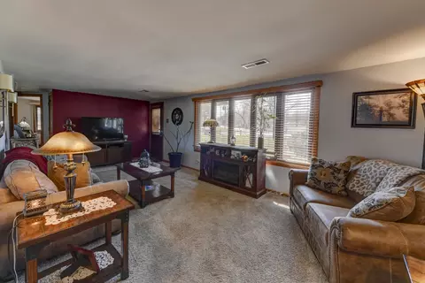 Living - 507 Richton Rd, Steger, IL 60475 photo 1 of 3