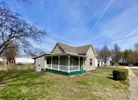 353 E State St, Cisco, IL 61830 photo 2