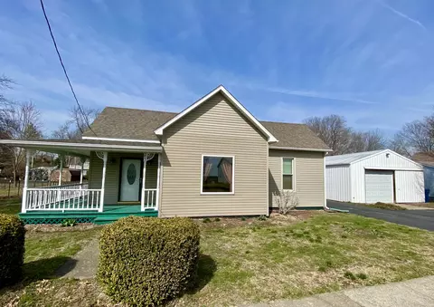 353 E State St, Cisco, IL 61830