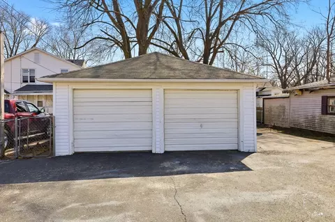 Exterior - 1055 S 4th Ave, Kankakee, IL 60901 photo 5 of 5