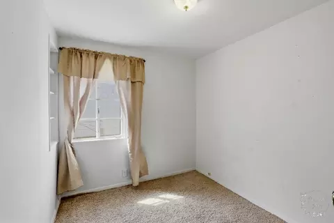 Bedroom - 1055 S 4th Ave, Kankakee, IL 60901 photo 1 of 6